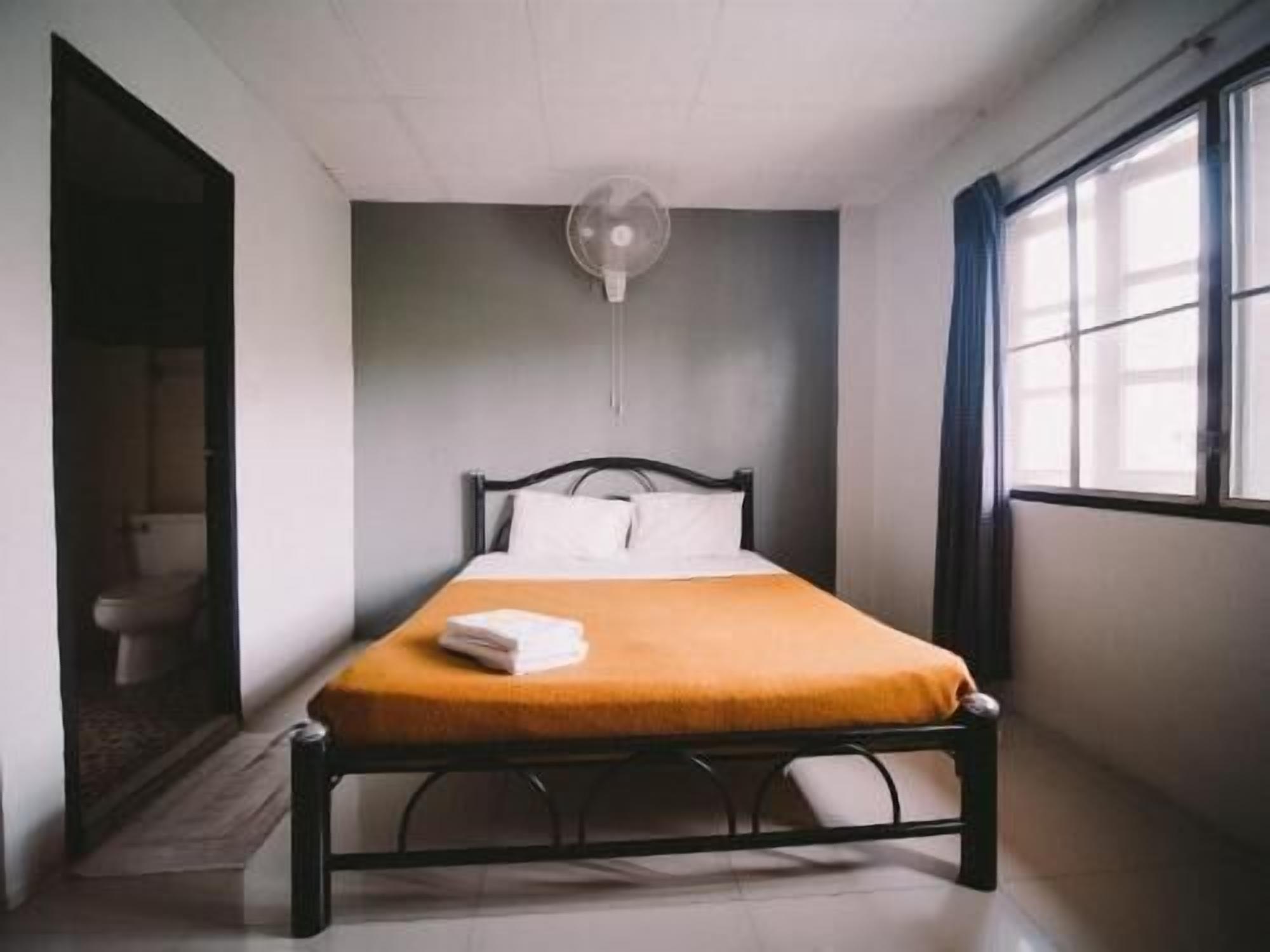 Blackout curtains, free WiFi, bed sheets