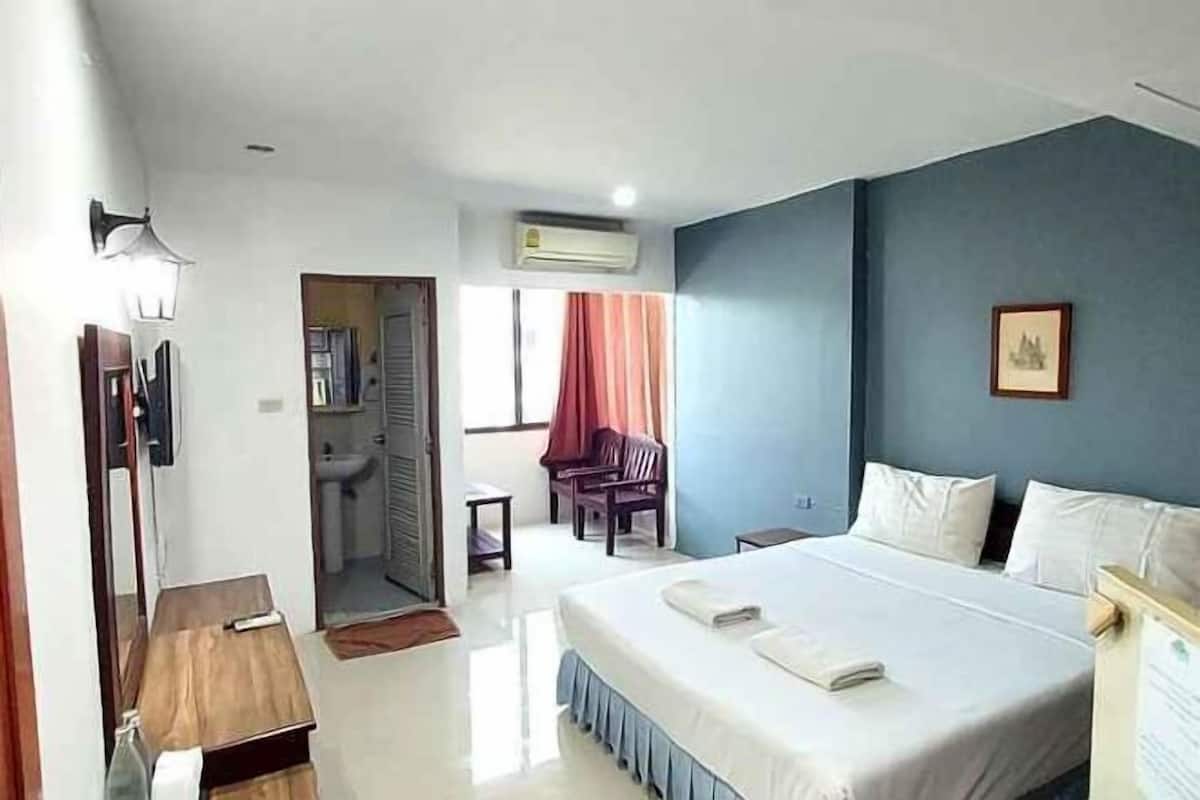 遮光布/窗簾、免費無線上網、床單