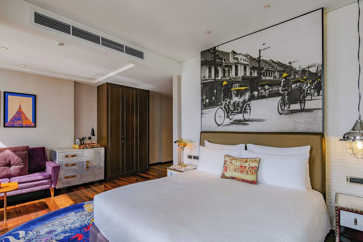 Premium bedding, in-room safe, desk, laptop workspace