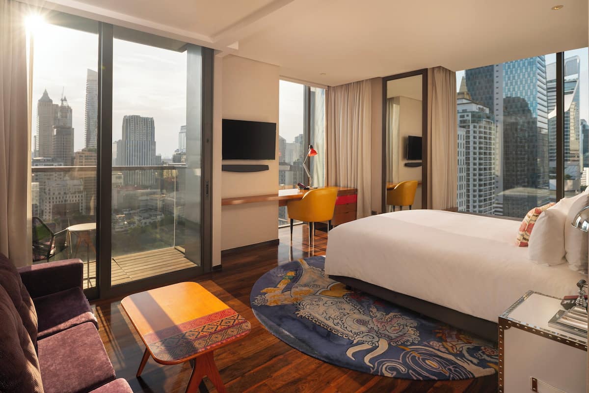Standaard kamer, 1 kingsize bed, balkon, op de hoek (Sunset Garden View) | 1 slaapkamer, luxe beddengoed, een kluis op de kamer