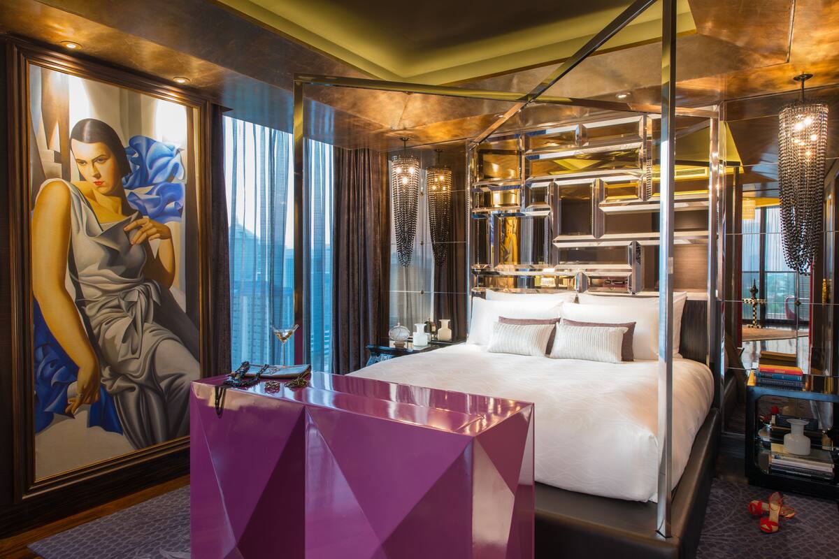 Suite, 1 Bedroom, Garden View | Premium bedding, in-room safe, desk, laptop workspace