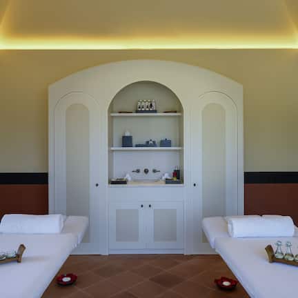 Couples treatment rooms, Turkish bath, body treatments, aromatherapy