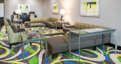 Holiday Inn Express & Suites Norman by IHG
