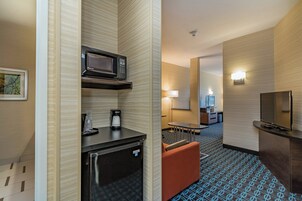 Caja de seguridad en la habitación, escritorio y cortinas blackout 