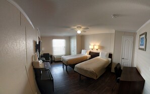 標準雙人房, 2 張標準雙人床 | 書桌、免費無線上網、床單