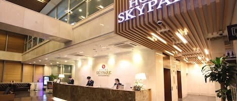 Quầy tiếp tân