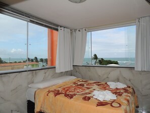 Minibar, cunas y wifi gratis 