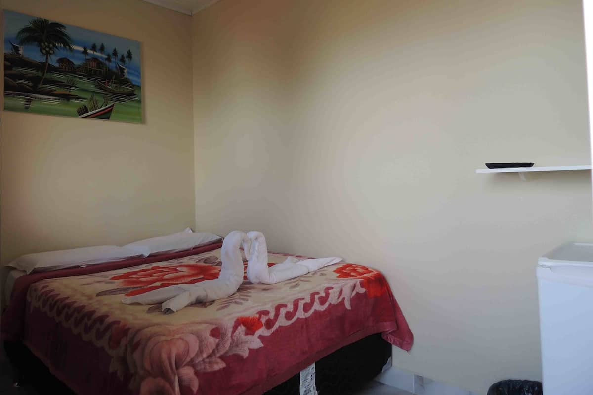 Minibar, cots/infant beds, free WiFi