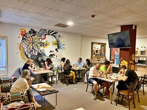 Deluxe Double Room | In-room safe, desk, laptop workspace, iron/ironing board - The Sydney Hotel (Amman)