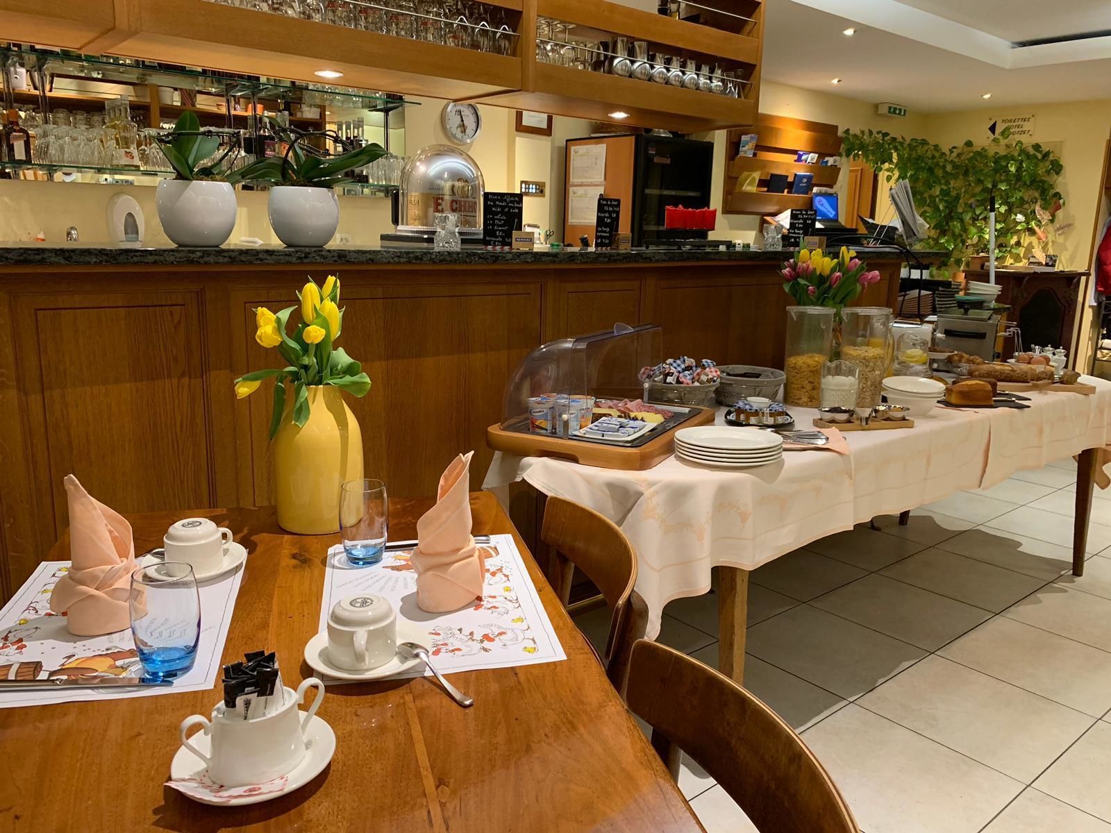 free daily continental breakfast