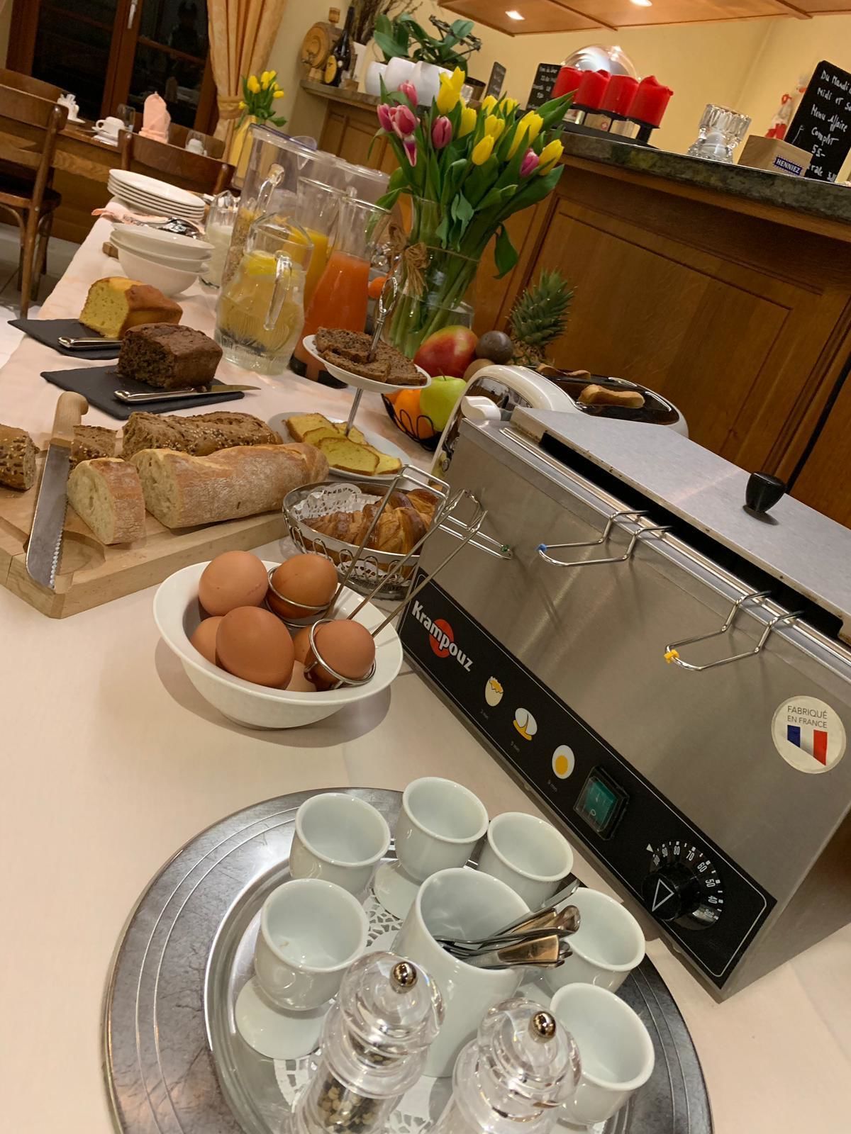 free daily continental breakfast