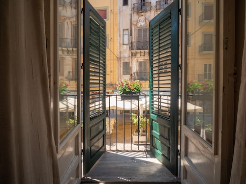 Kalamarina Rooms B&B