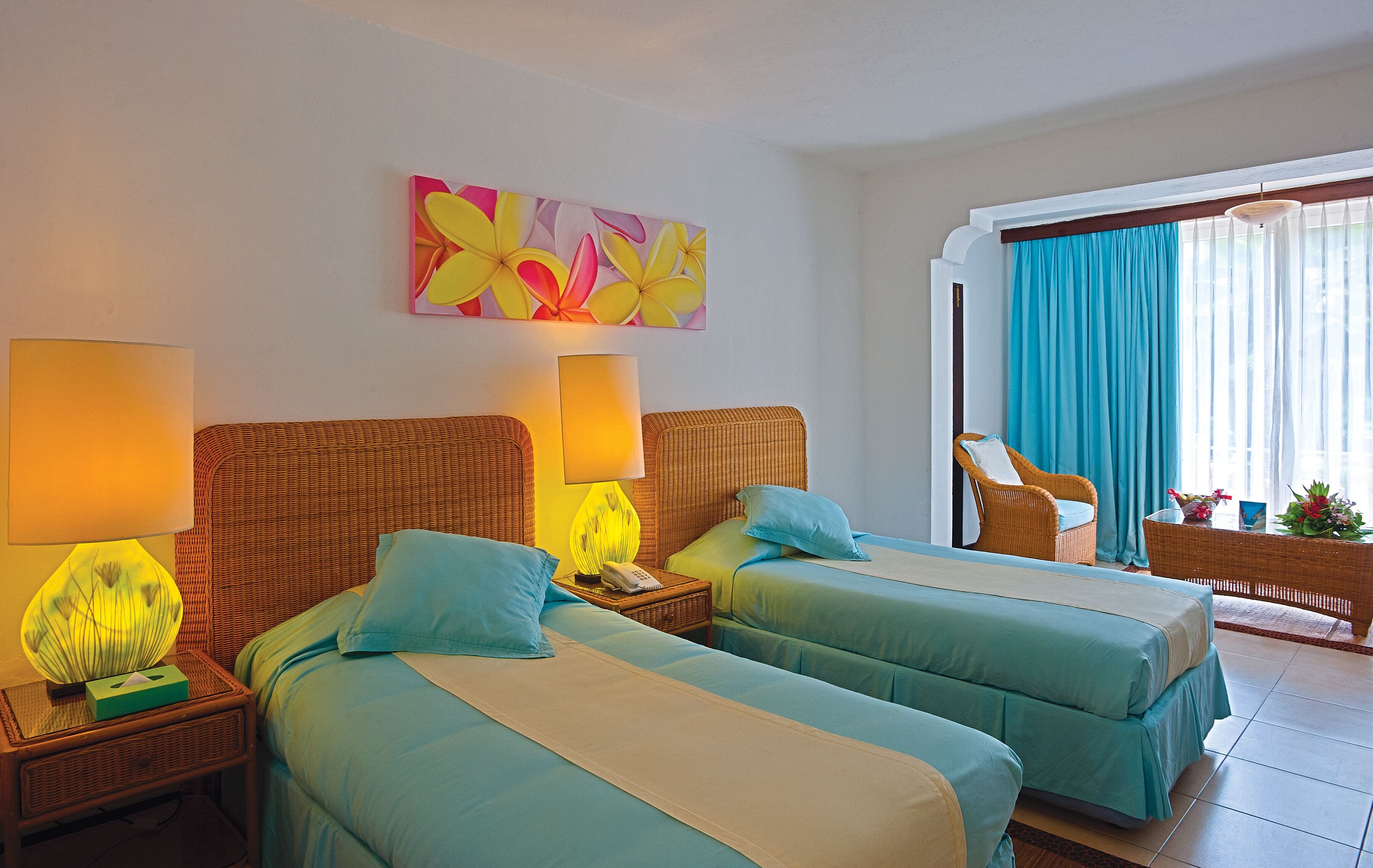 Egyptian cotton sheets, premium bedding, in-room safe, desk