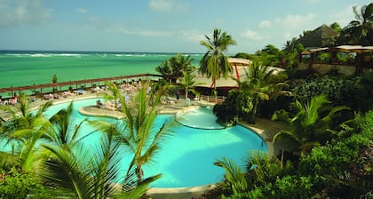 Leopard Beach Resort & Spa