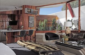 Room (HIDEAWAY) | Living area | LCD TV, DVD player, iPod dock - The Lautner (Desert Hot Springs)