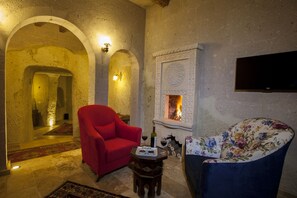 Executive Suite | Living area