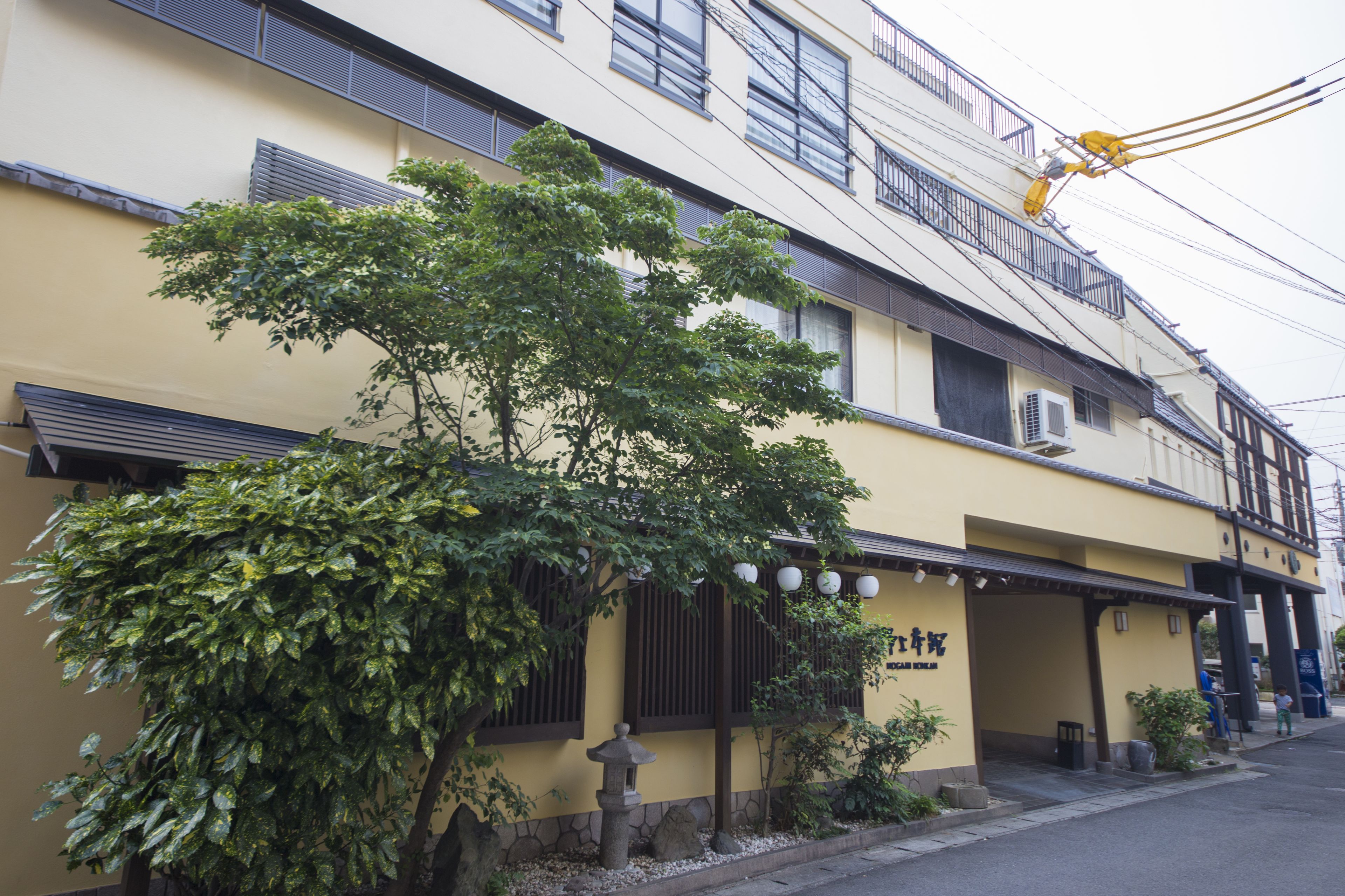 ด้านหน้าที่พัก