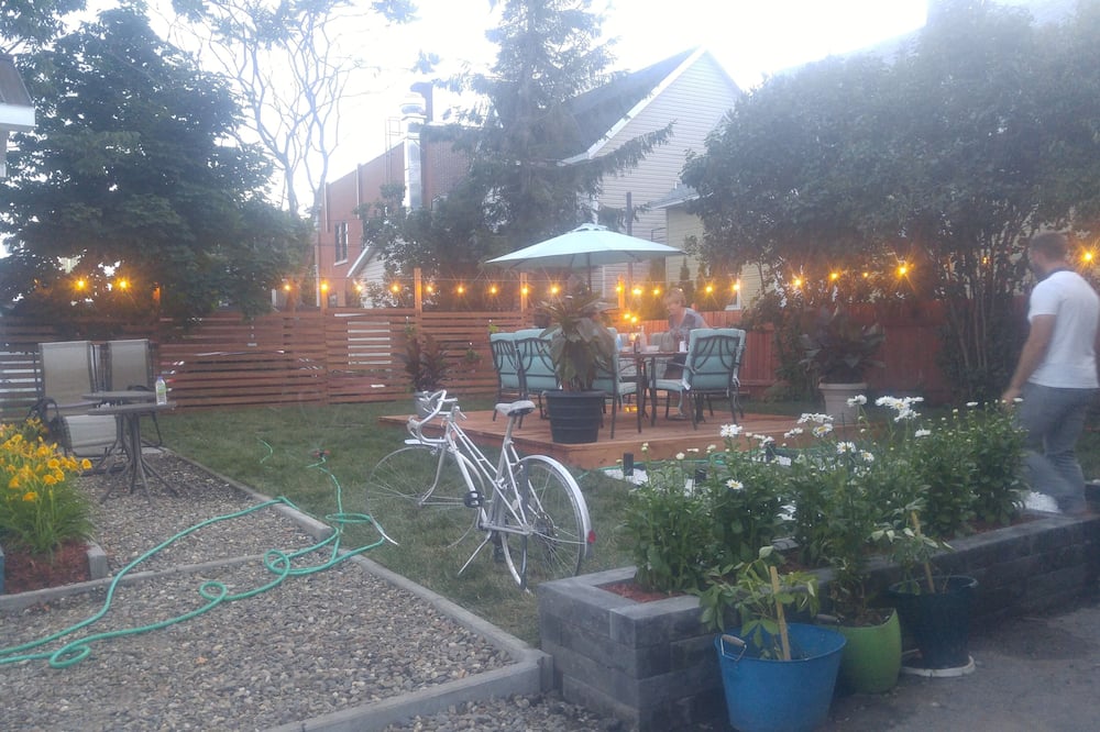Auberge Jeunesse LouLou's Backpacker Hostel