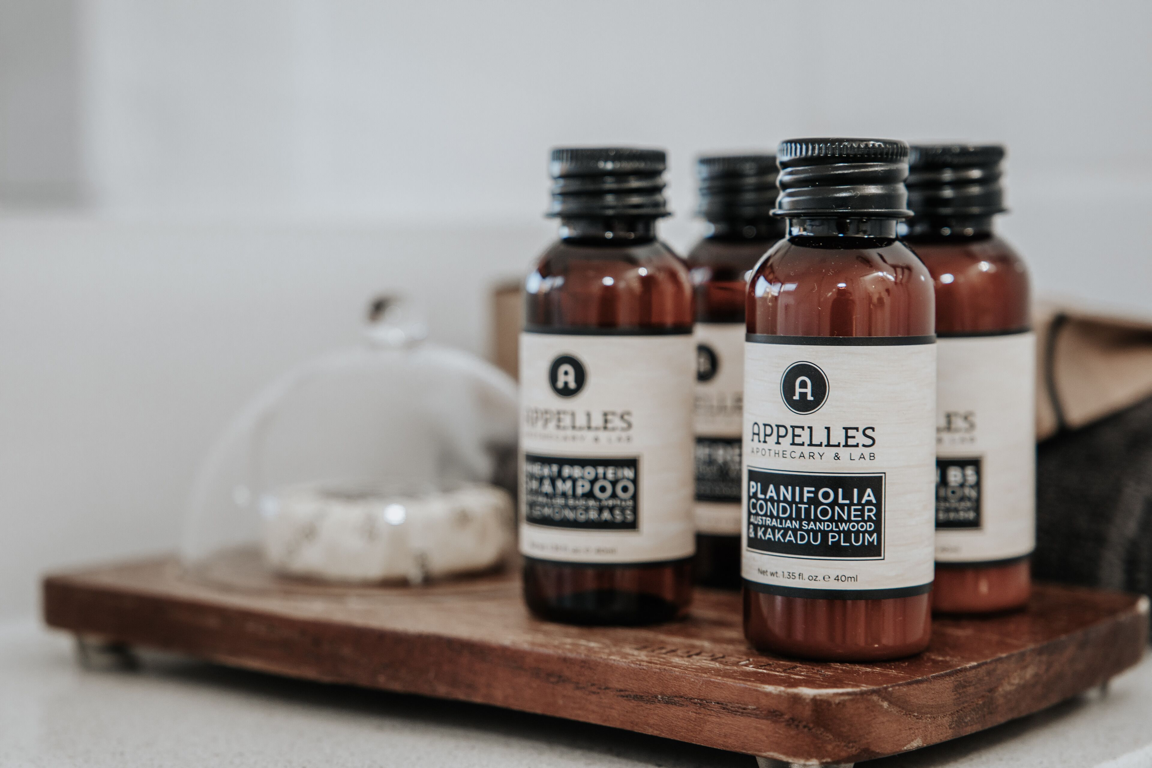 executive suite | bathroom | separate bathtub and shower, jetted bath, free toiletries, hair dryer