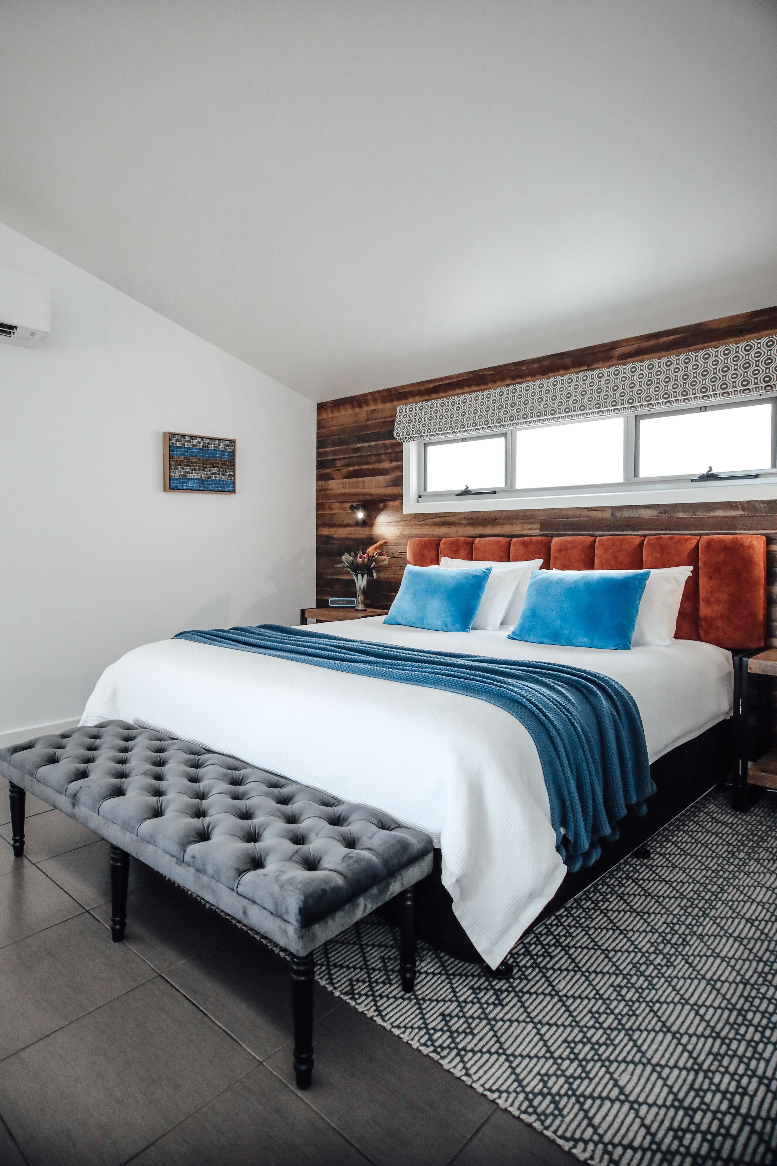 Executive Suite | Premium bedding, blackout curtains, iron/ironing board, free WiFi