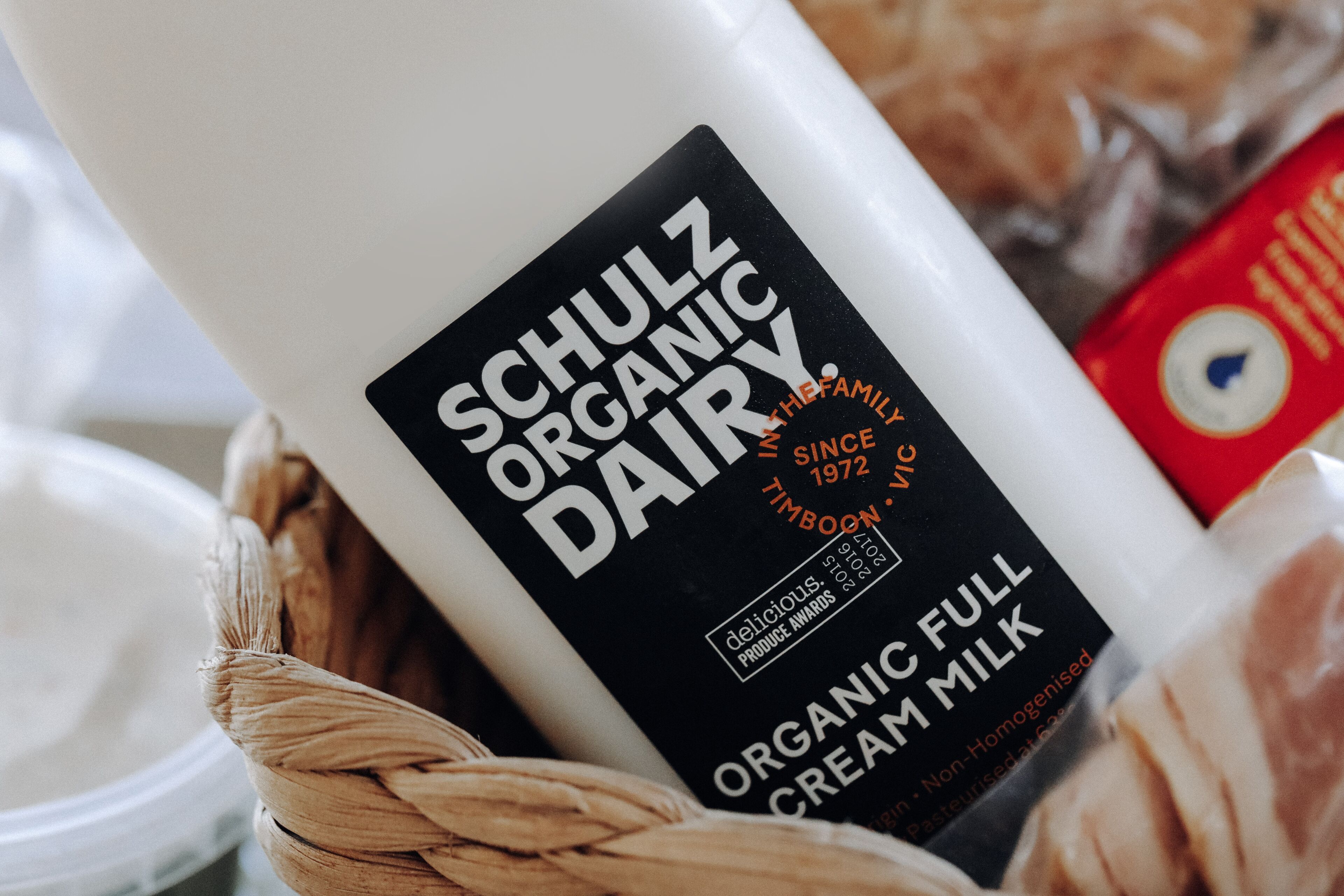 executive suite | private kitchen | fridge, microwave, oven, stovetop