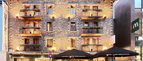 Fachada de la propiedad