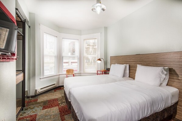 Desk, blackout drapes, iron/ironing board, free WiFi - Minna Hotel (San Francisco)