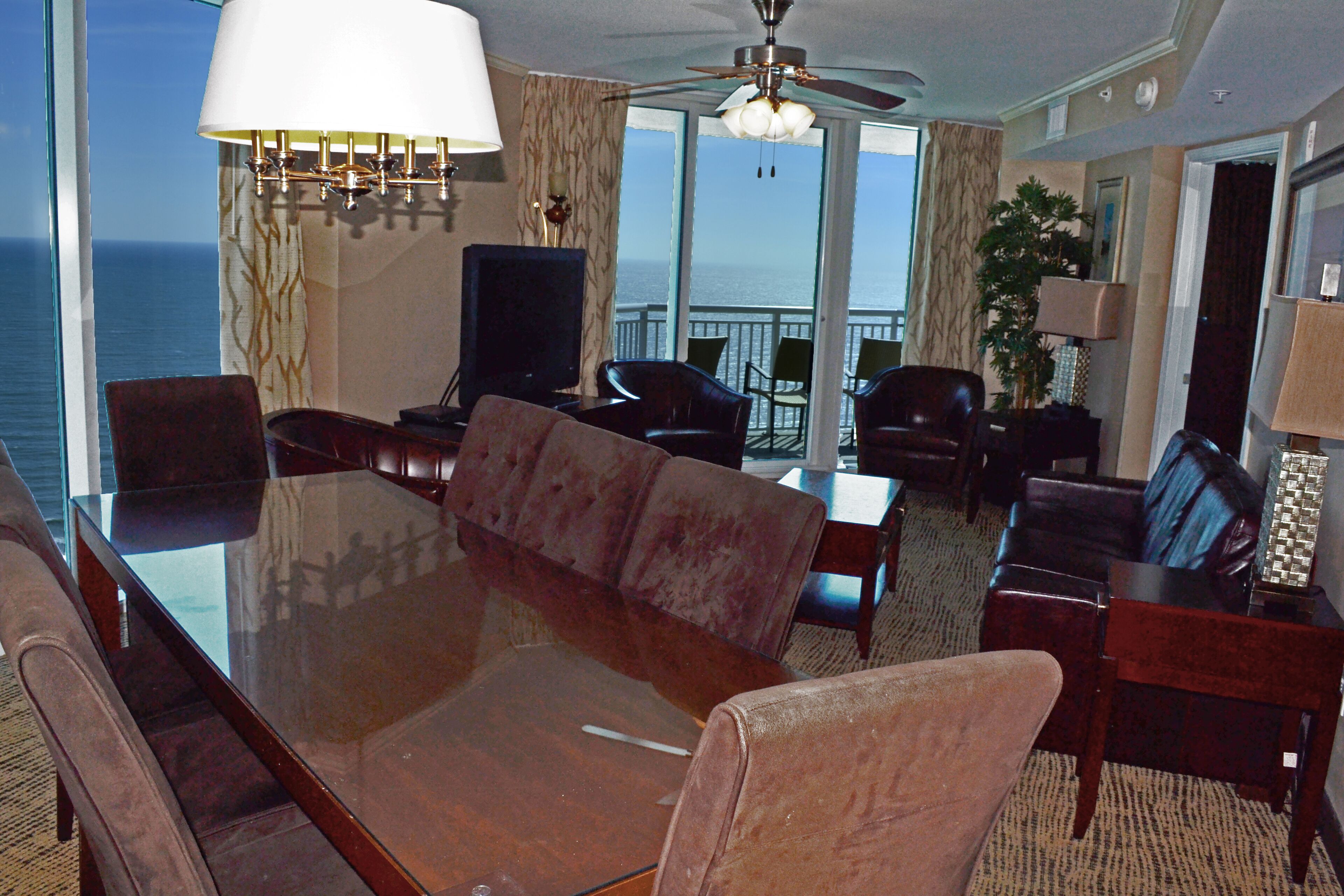 deluxe condo, 3 bedrooms, non smoking, ocean view | living area | flat-screen tv, dvd player