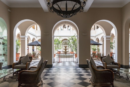 Sala de estar en el lobby