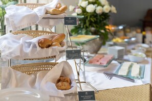Petit déjeuner buffet compris tous les jours
