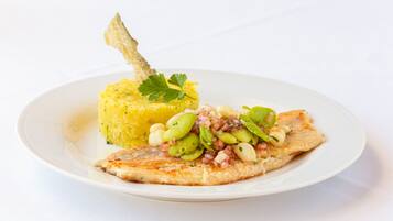 FrĂŒhstĂŒck, Mittagessen und Abendessen