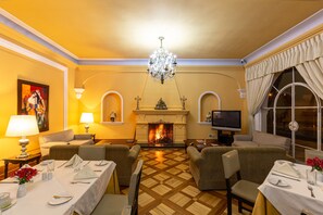 Frokost, lunsj og middag serveres