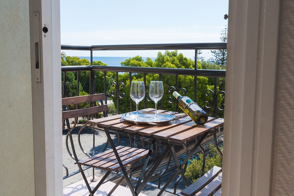 Boutique Hotel Limassol | Chrielka by null