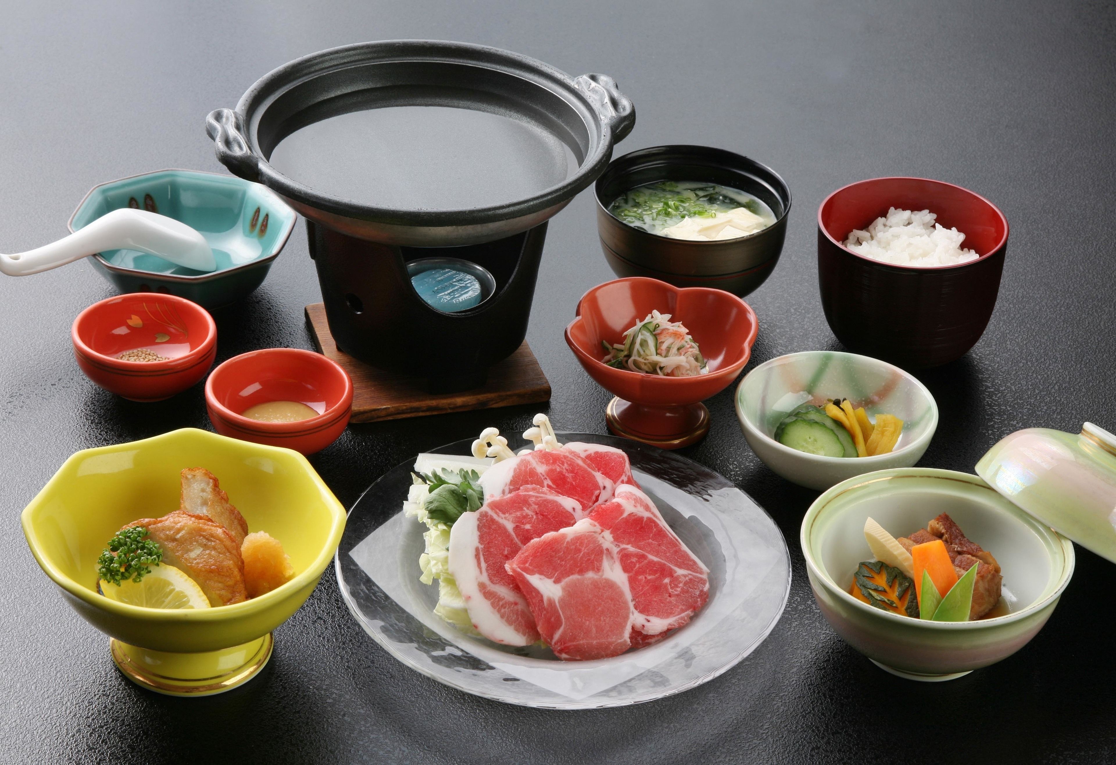 daily local cuisine breakfast for a fee