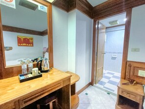 In-room safe, desk, blackout curtains, free WiFi - Hack Patong Beach Hotel (Patong)