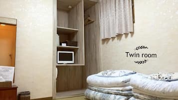 Premium bedding, down comforters, desk, blackout drapes