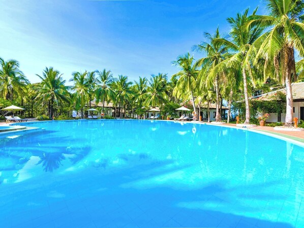 Outdoor pool, pool umbrellas, pool loungers