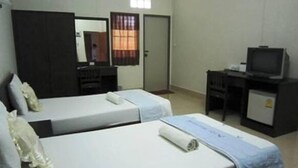 Standard Twin Room | Rollaway beds, free WiFi - Baan Kyothong Serviced Apartment (Krabi)