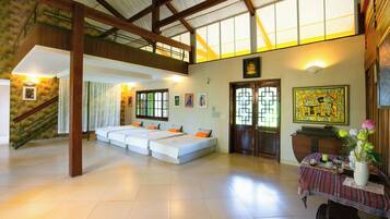 Villa Riverview 5 | Living area | 36-inch LCD TV with cable channels, TV