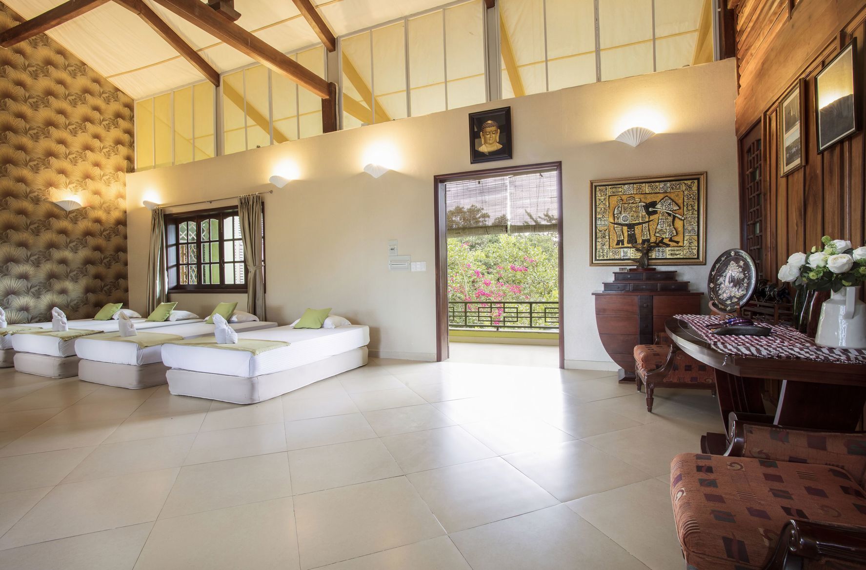 In-room safe, individually decorated, individually furnished, desk