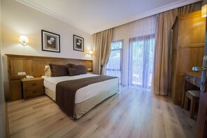 Deluxe Family Room | Minibar, in-room safe, free cribs/infant beds, free rollaway beds - Hotel Greenland – All Inclusive (Fethiye)