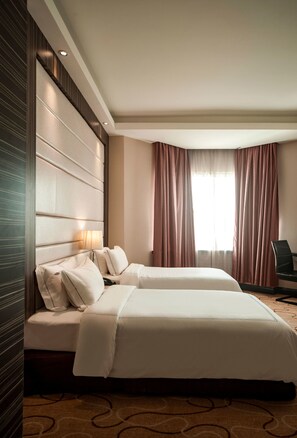 1 bedroom, free minibar, in-room safe, desk