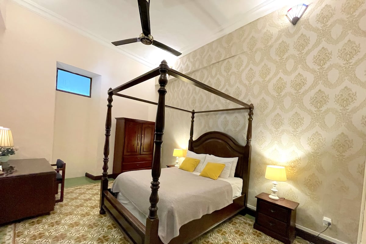 Superior kamer, 1 twee- of 2 eenpersoonsbedden, niet-roken, privébadkamer | 1 slaapkamer, luxe beddengoed, donzen dekbedden, pillowtop-bedden