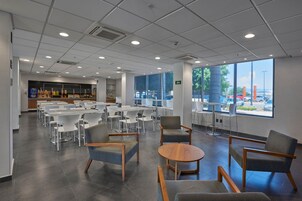 Desayuno continental incluido todos los días 