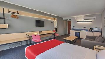 Superior Room, 1 Queen Bed with Sofa bed