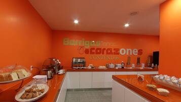 Colazione a buffet inclusa, servita tutte le mattine