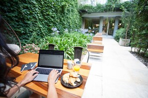 Garden - Palo Santo Hotel (Buenos Aires)