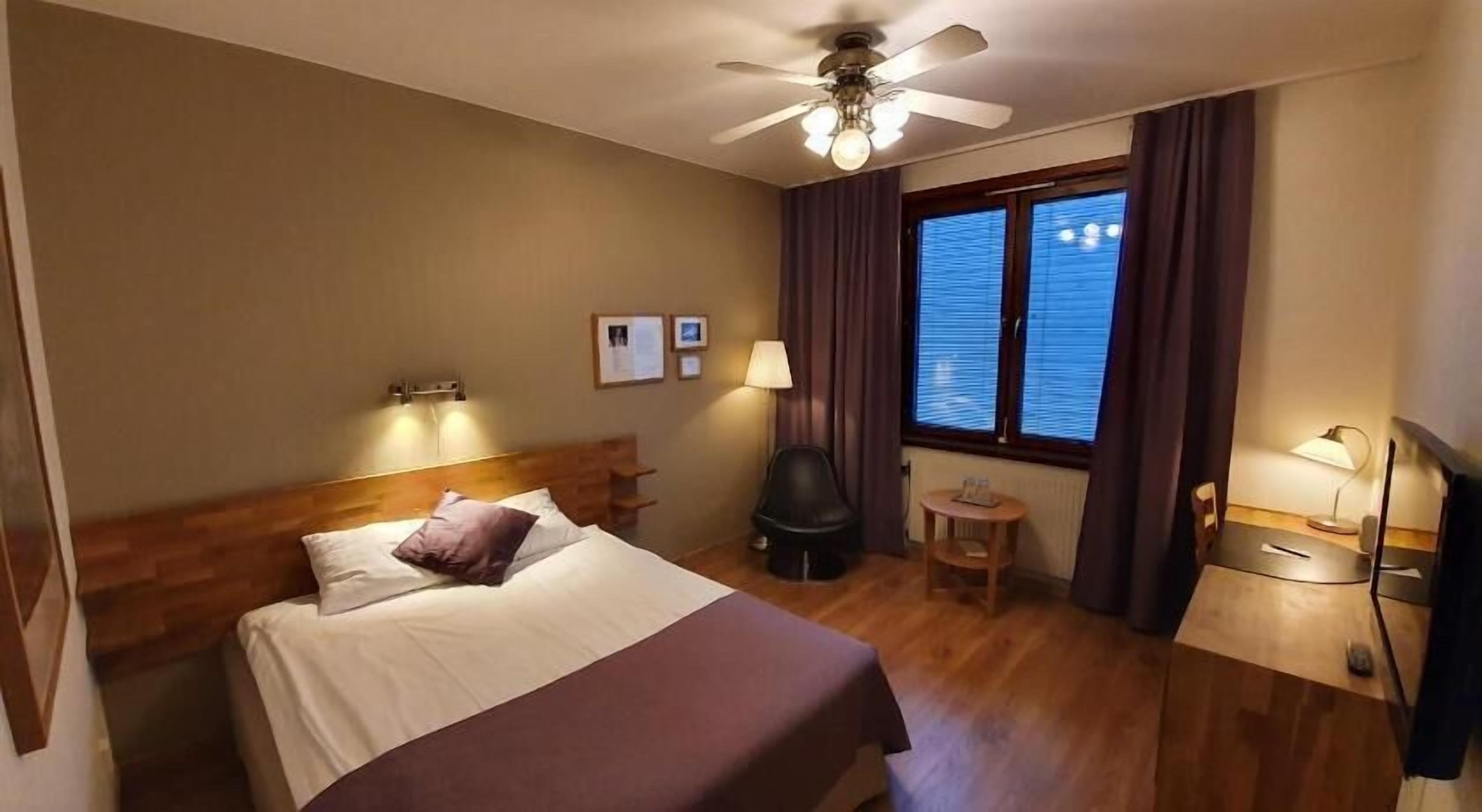 Premium bedding, minibar, individually decorated, individually furnished