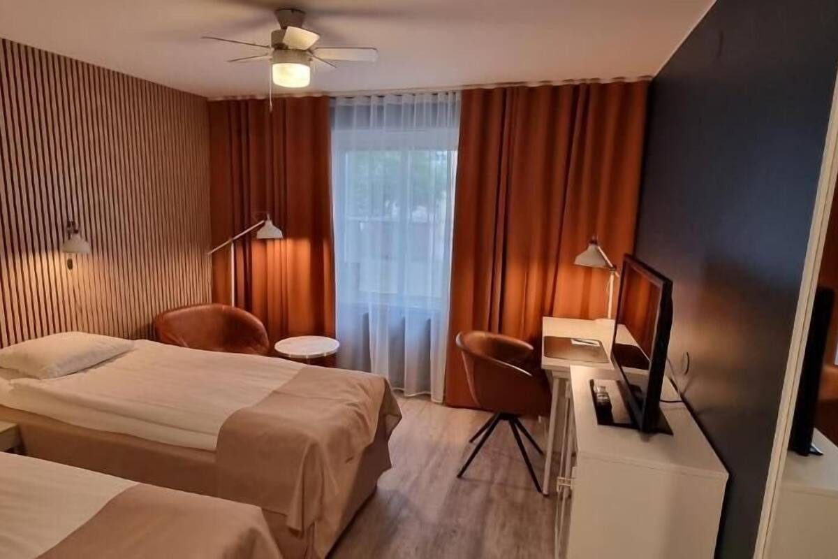 Premium bedding, minibar, individually decorated, individually furnished