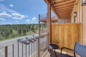 Superior Room, 1 King Bed (King Balcony) | Balcony